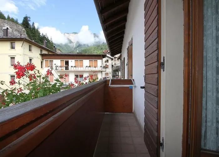 Πανσιόν Casa Cadore 3*